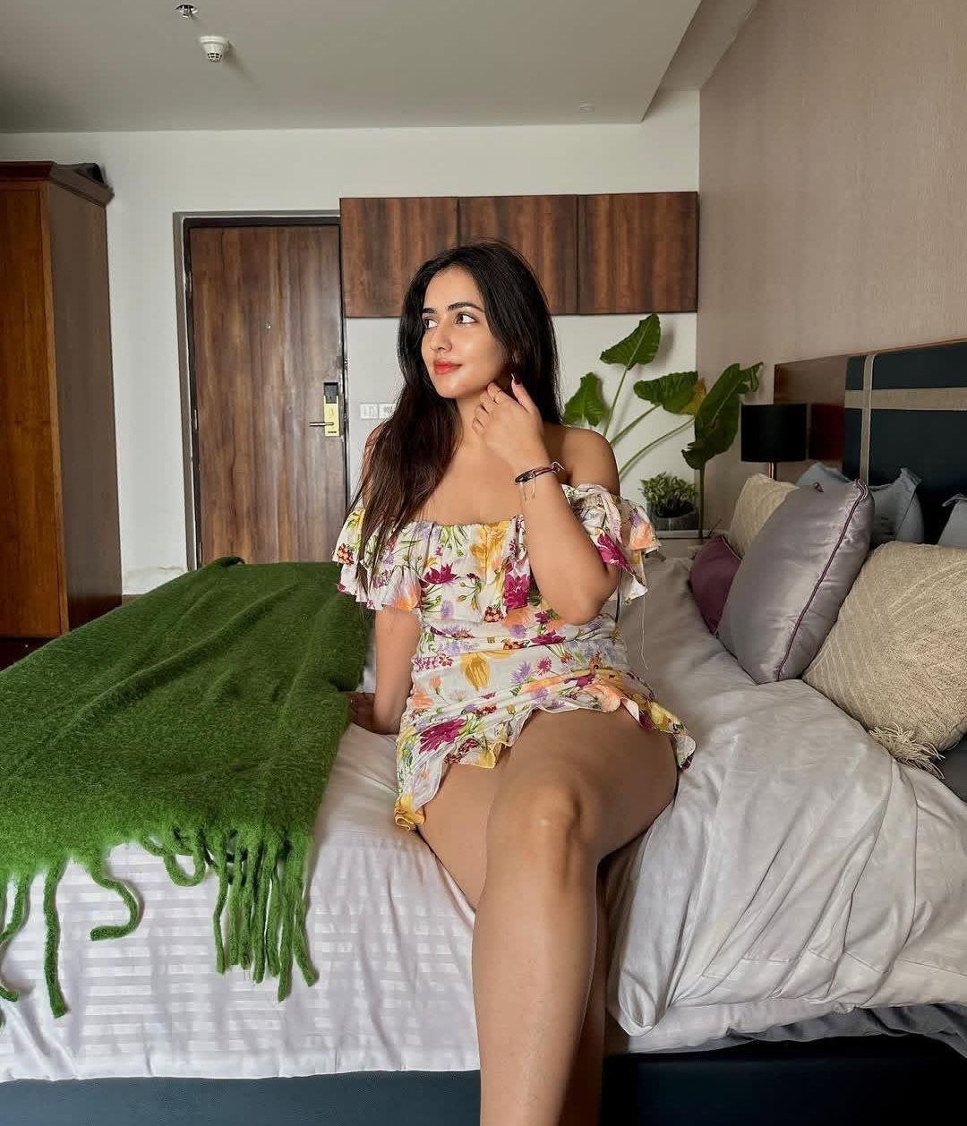 2000/- unlimited short service available Pune home and hotel service