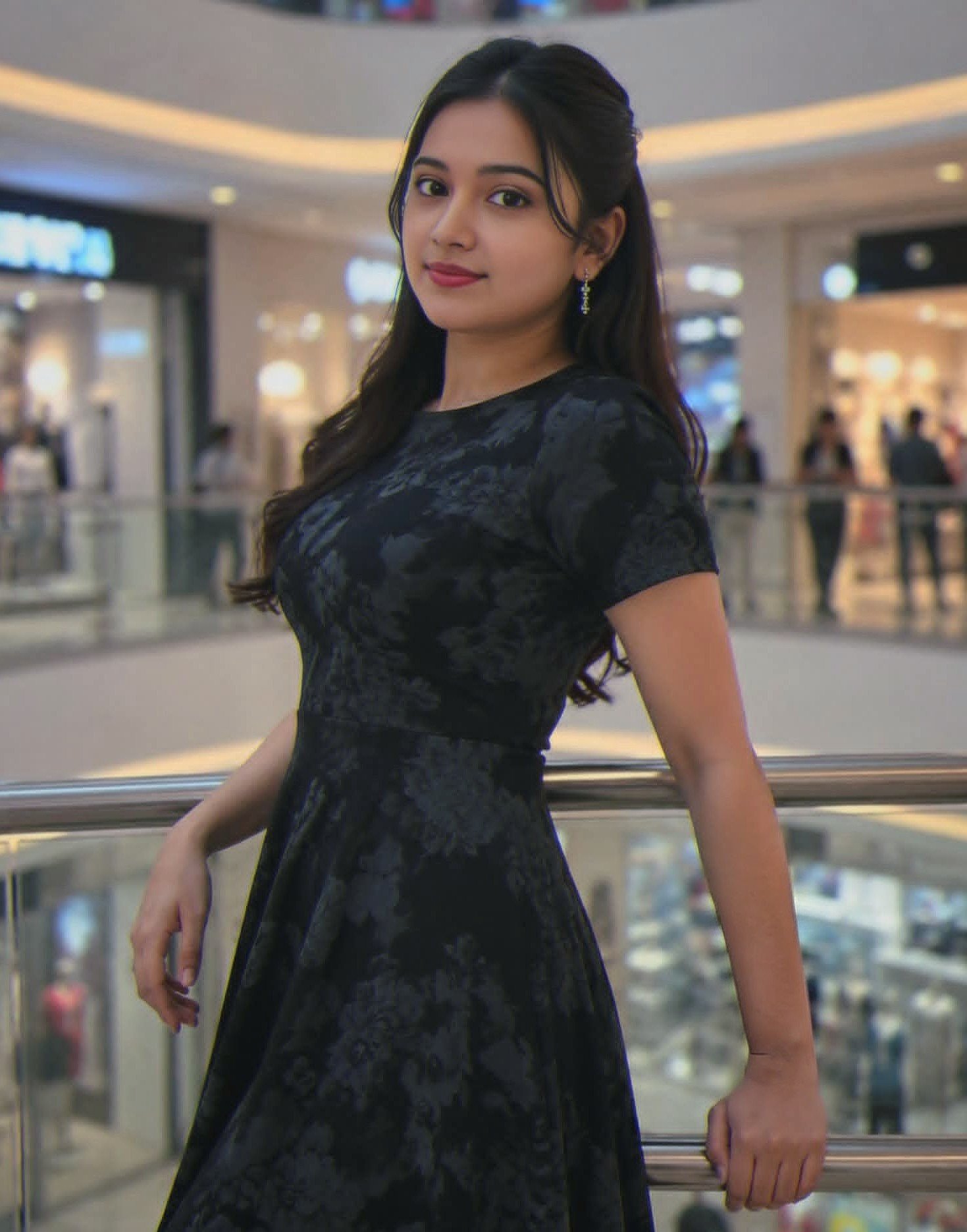 Manali High profile collage girl bhabhi available out call incall serv