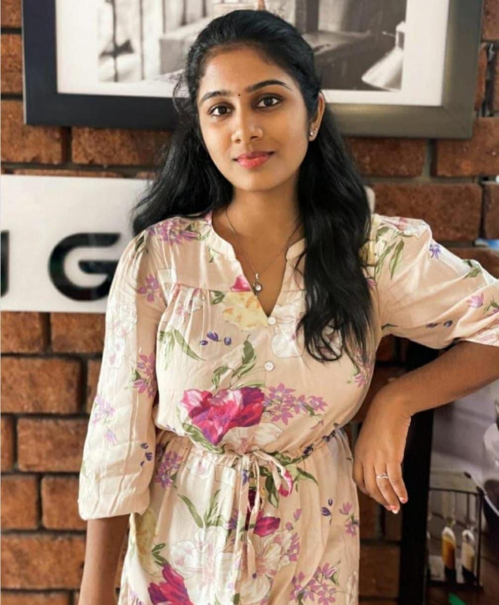 Bengaluru Low price 100% genuine sexy VIP call girls are provider.