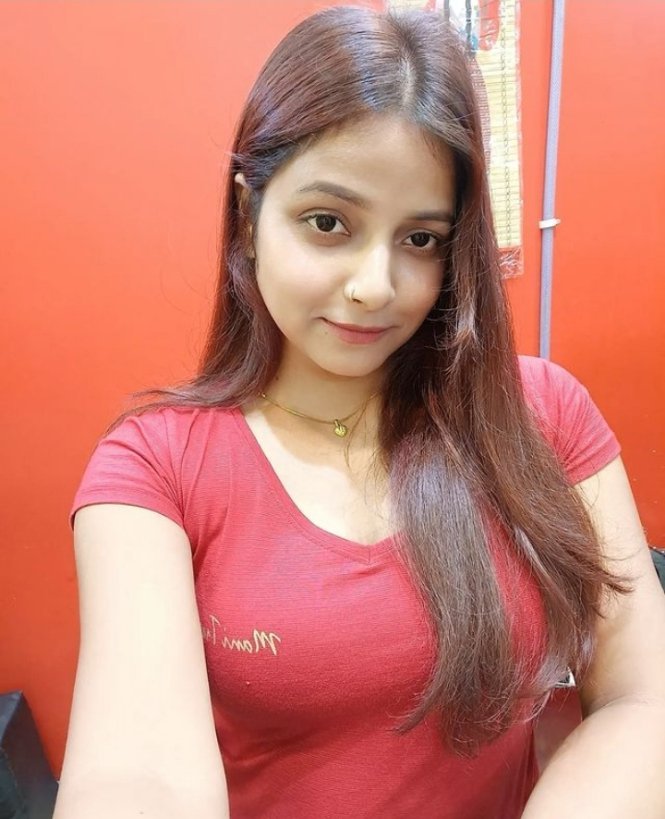 Pooja call girl service all area available Hyderabad